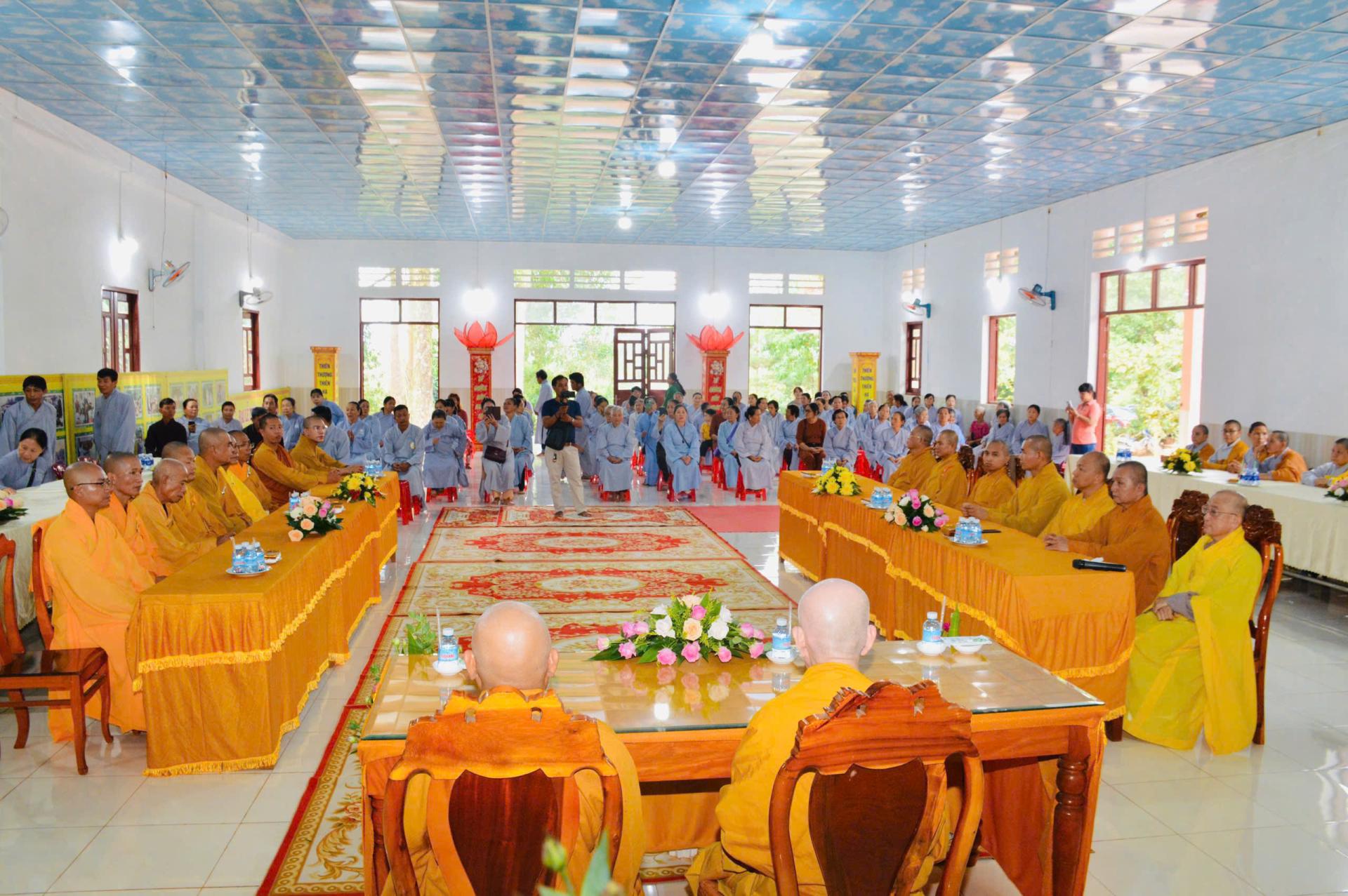Bình Phước: Ban Thường trực Tông phong Liên Tông Tịnh Độ Non Bồng đến thăm và sách tấn 18 tự viện trên địa bàn Tỉnh Bình Phước.